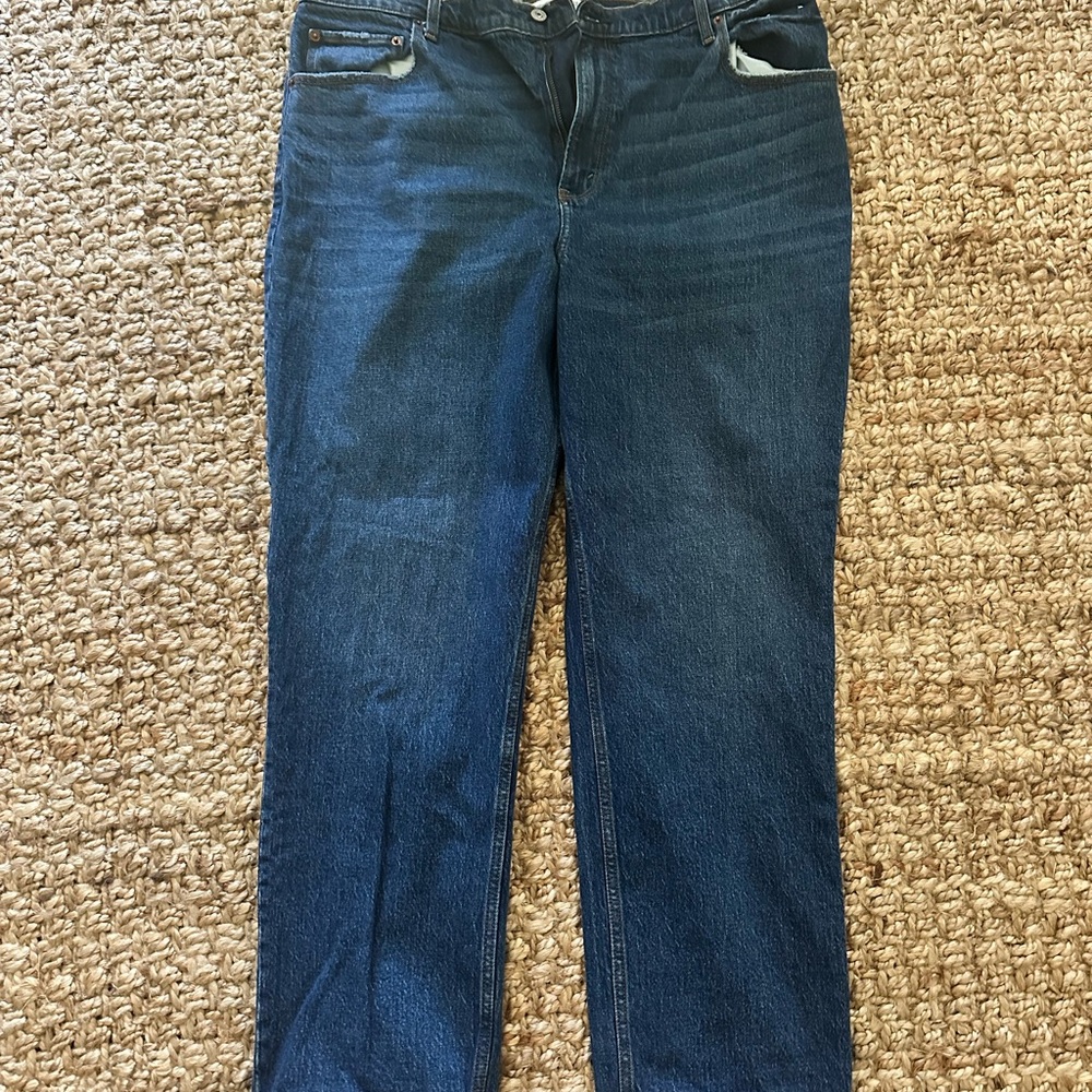 American Eagle Mom Jean- Blue Jeans